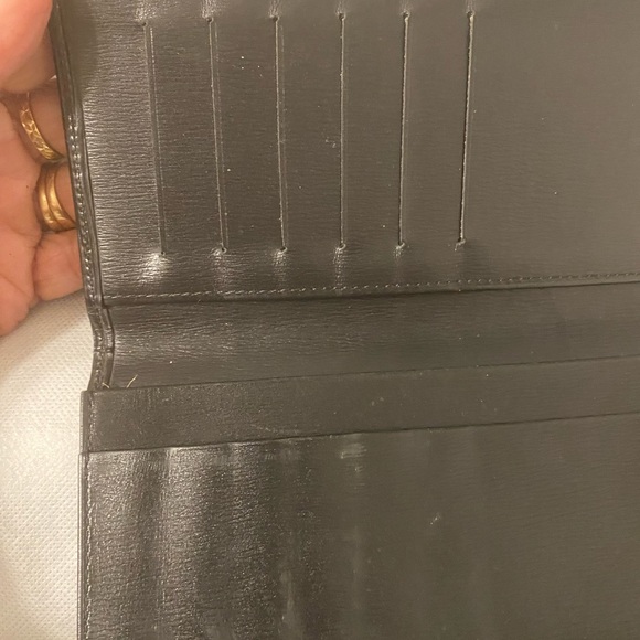Louis Vuitton Epi Expandable Long Wallet - Picture 10 of 11